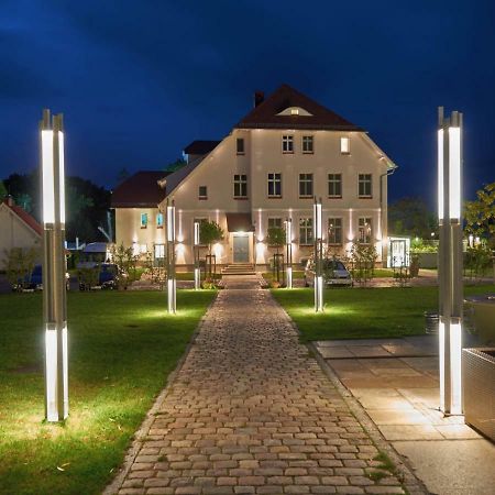 Hotel Und Restaurant Am Peenetal Liepen  Exterior foto