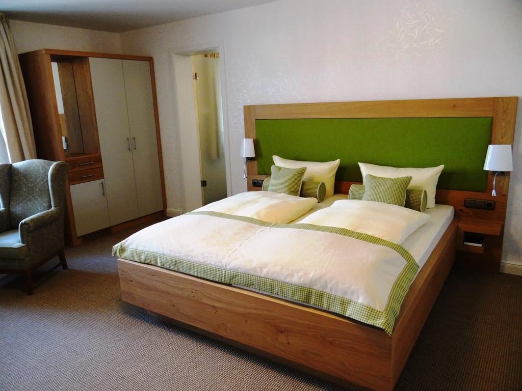 Hotel Und Restaurant Am Peenetal Liepen  Habitación foto